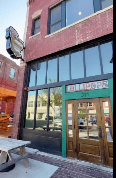 Front entrance of Lollipops Woodfire and Grocery